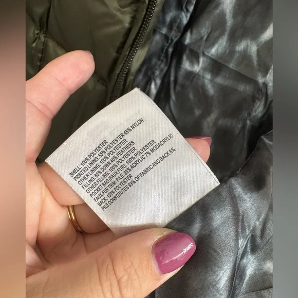 Puffer Jacket with Faux Fur Collar Laundry By Shelli Sega - Picture 5 of 5